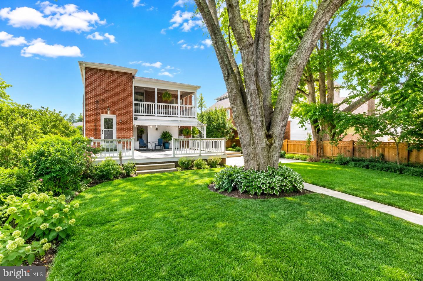 415 Lincoln Way West