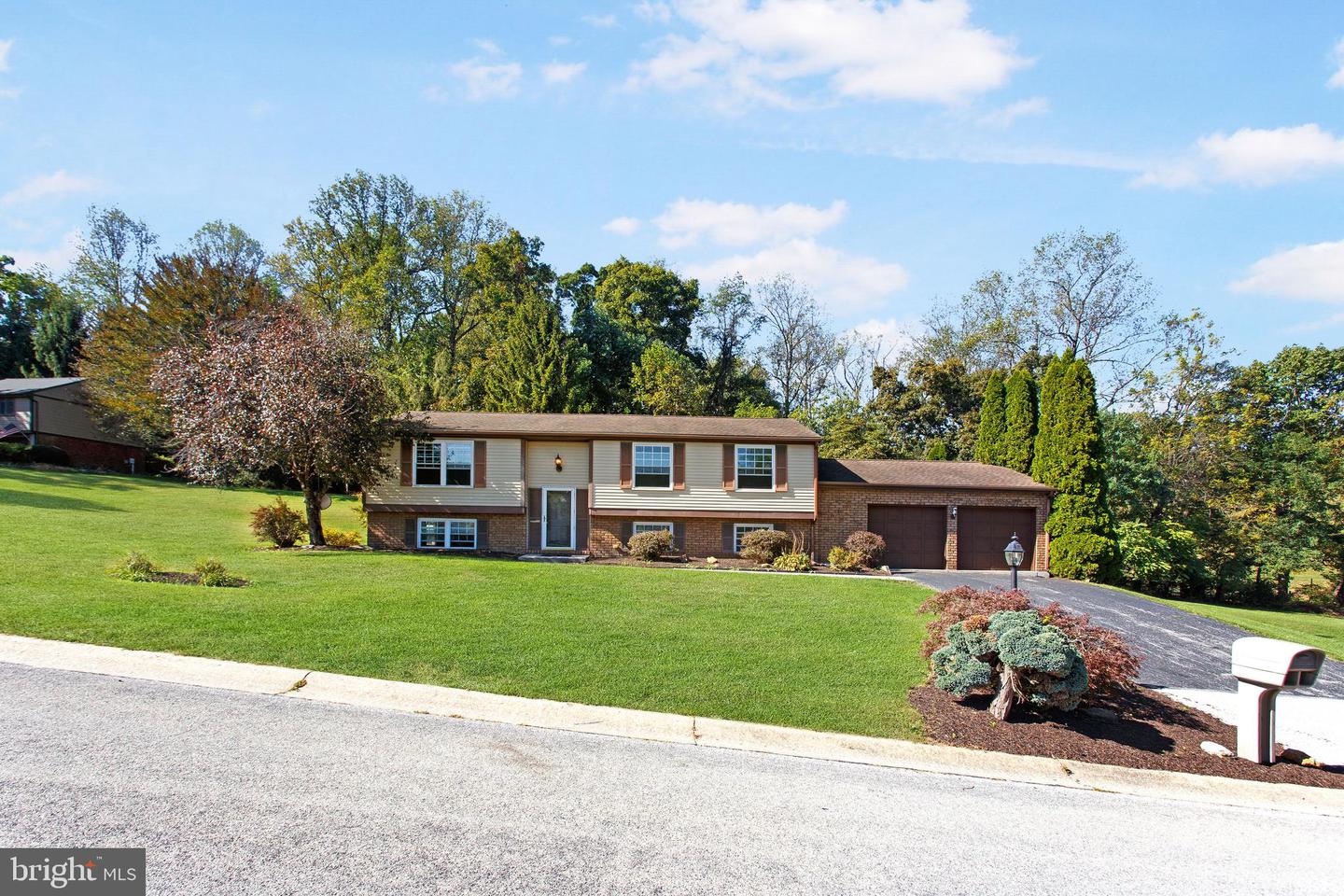 15 Orchard Drive, Hanover
