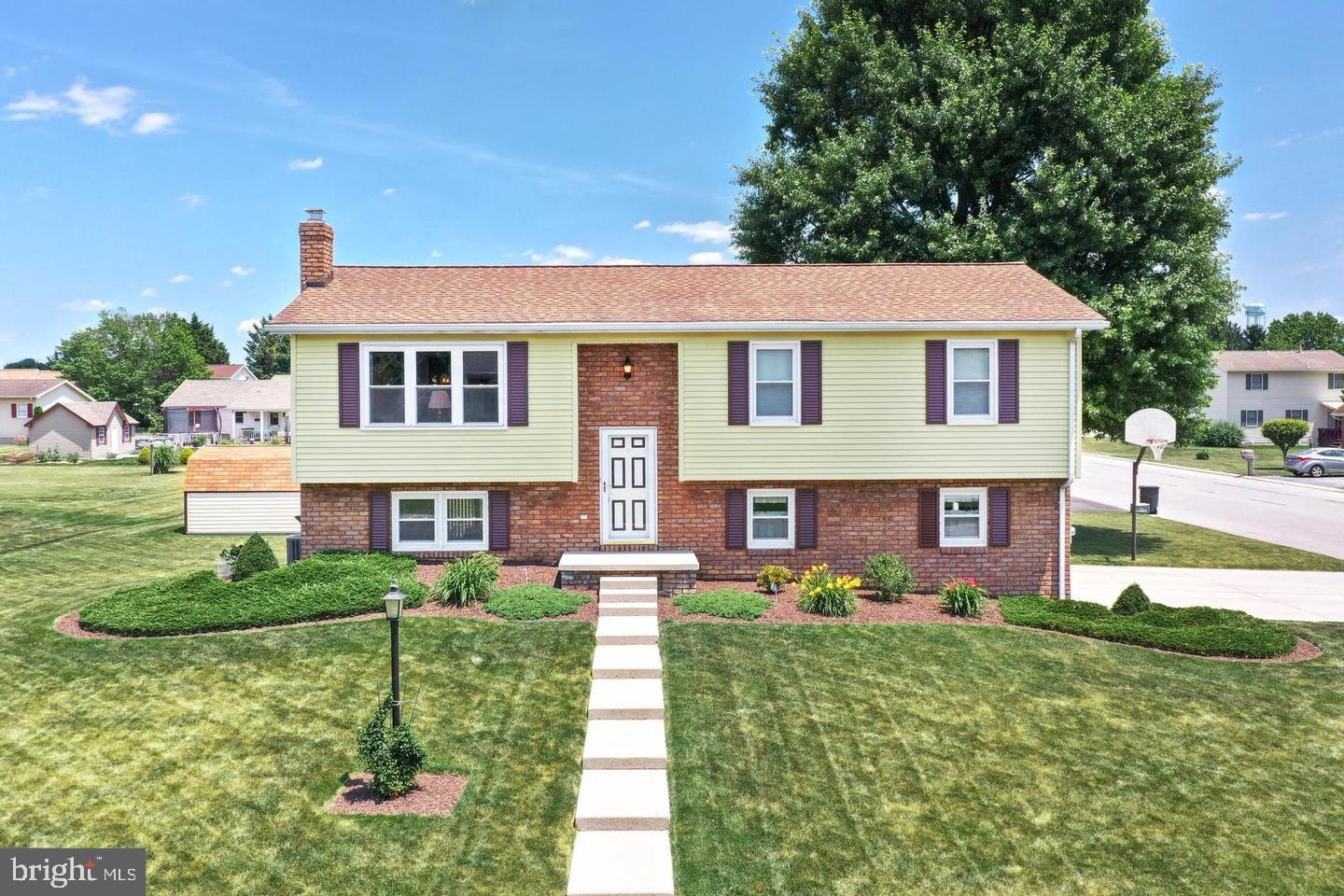 406 3rd, Mcsherrystown