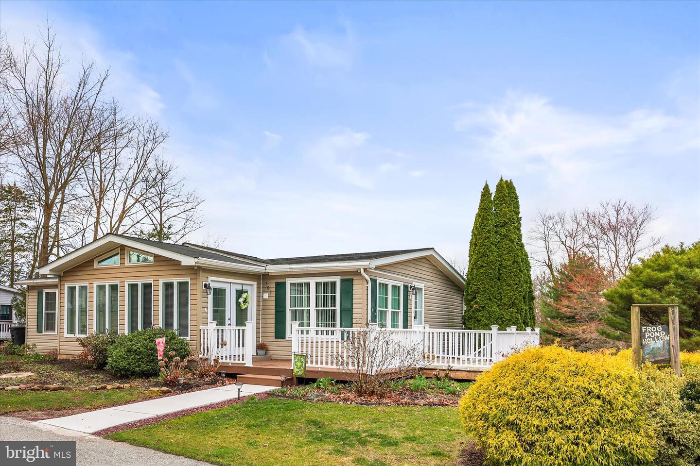 105 Frog Pond Hollow, Abbottstown