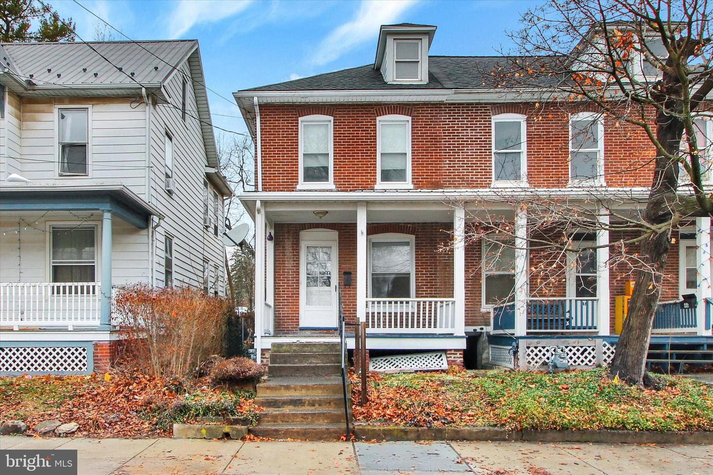 44 E Water Street, Gettysburg