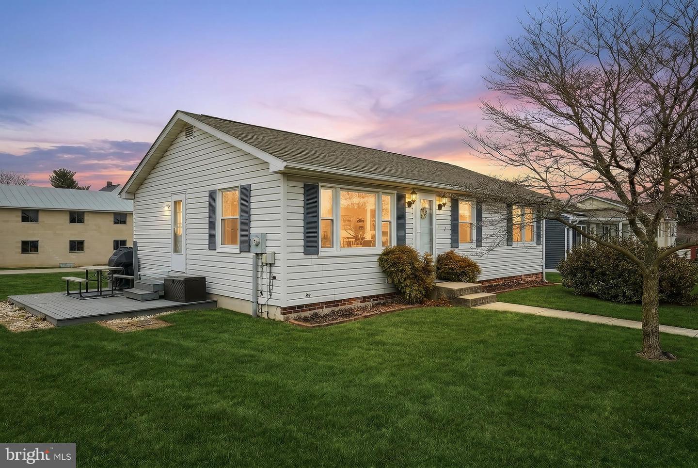 484 S Columbus Avenue, Littlestown