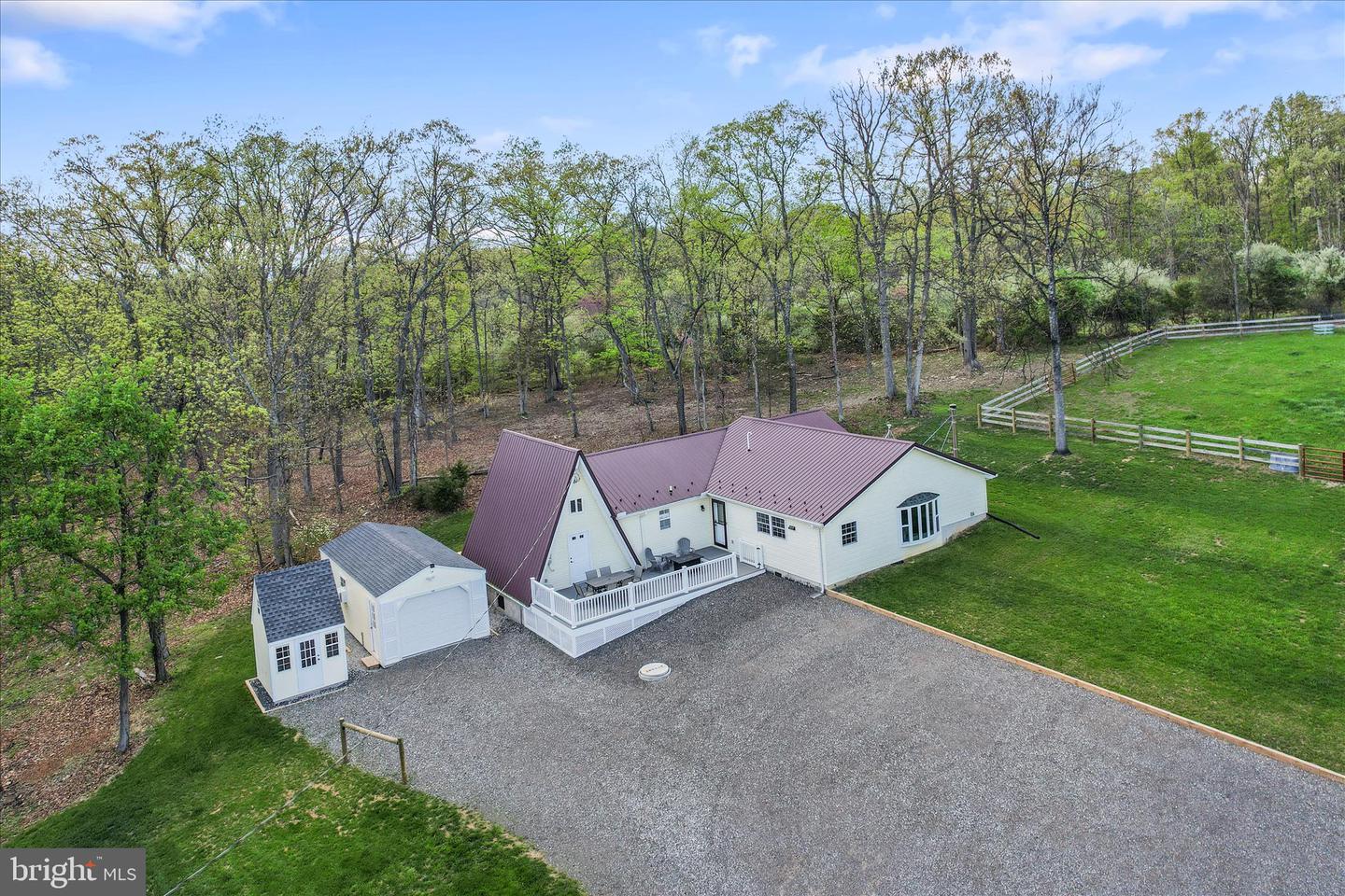 529 Mcglaughlin Road, Gettysburg