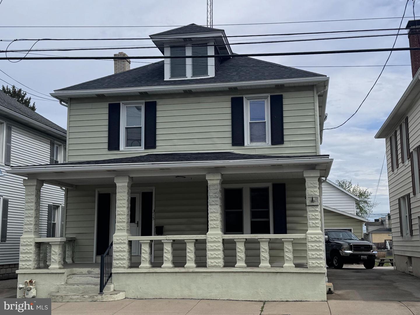 315 N Queen Street