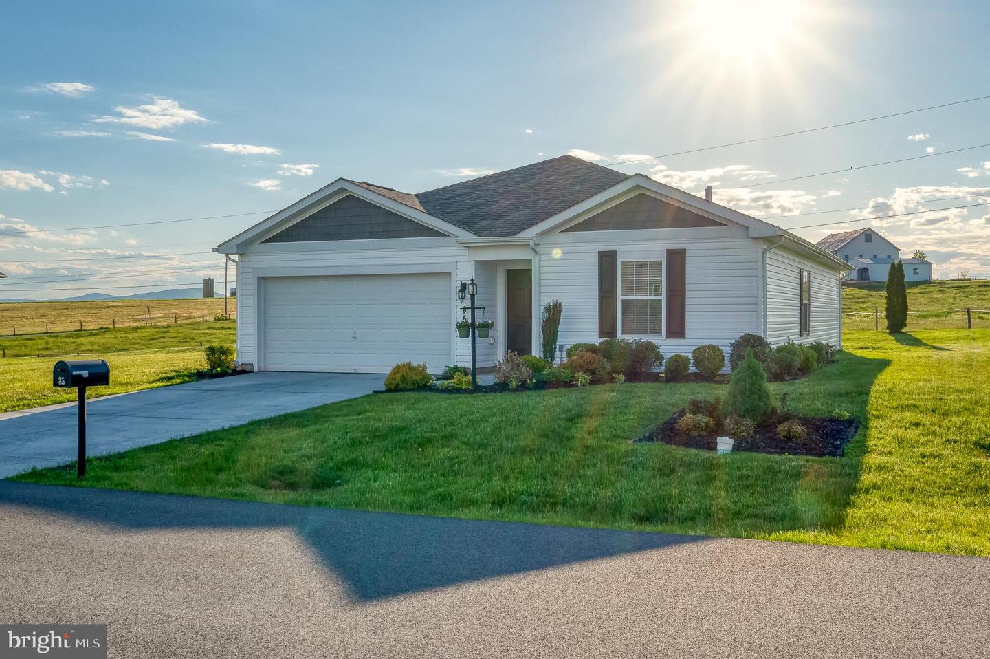 85 River Road