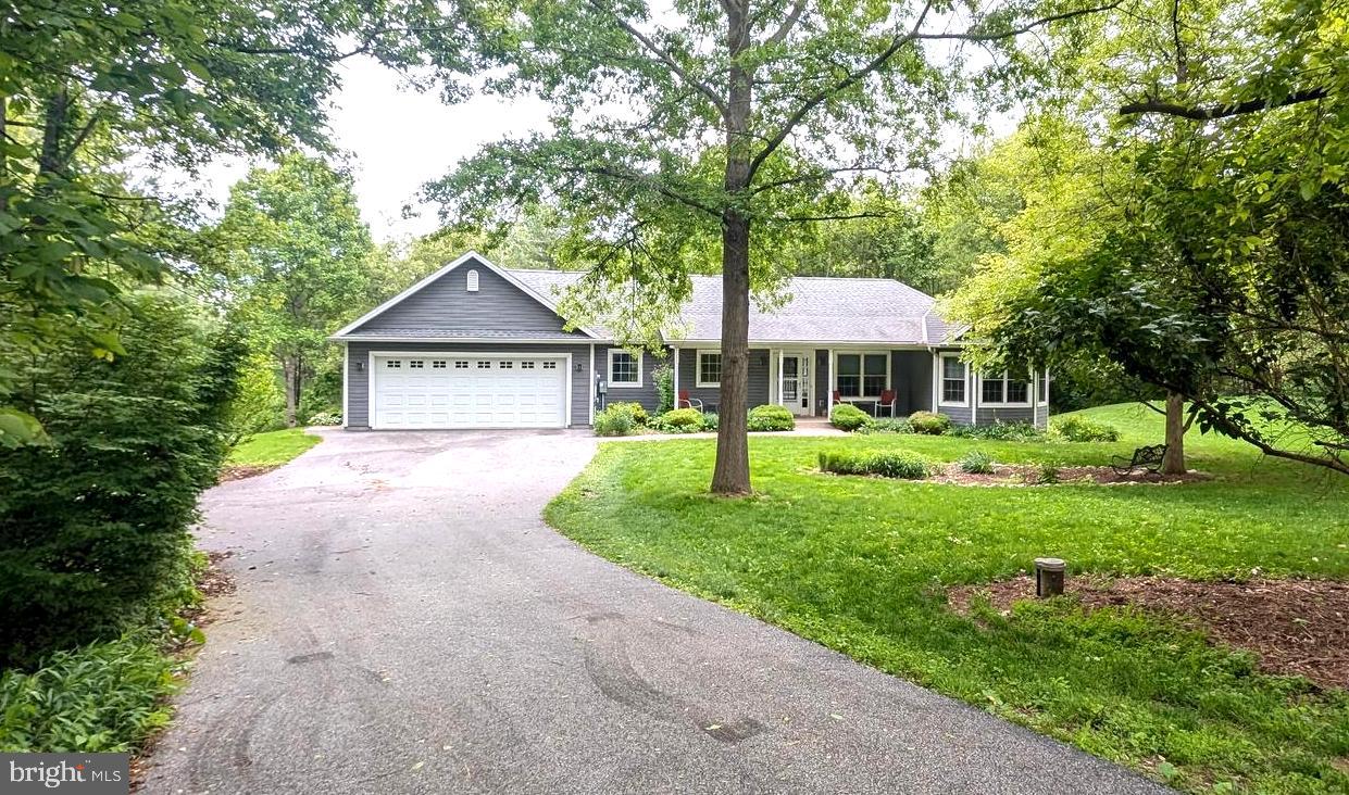 85 Southview Drive, Biglerville
