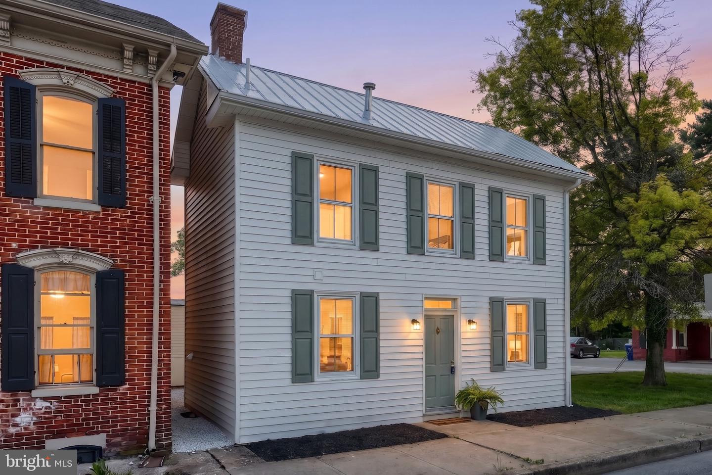 538-540 W King Street