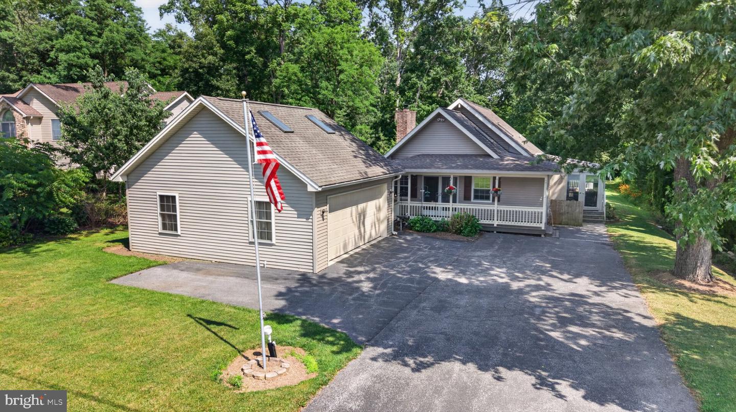 15 Howard Drive
