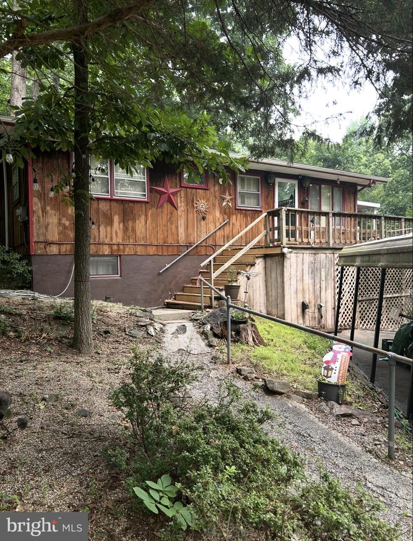 13 Dogwood Trl