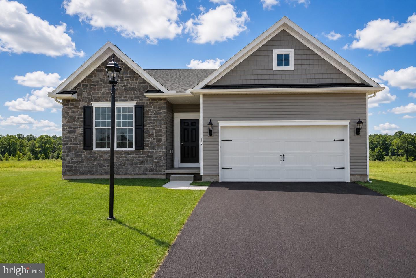13 Tanager Court #c16