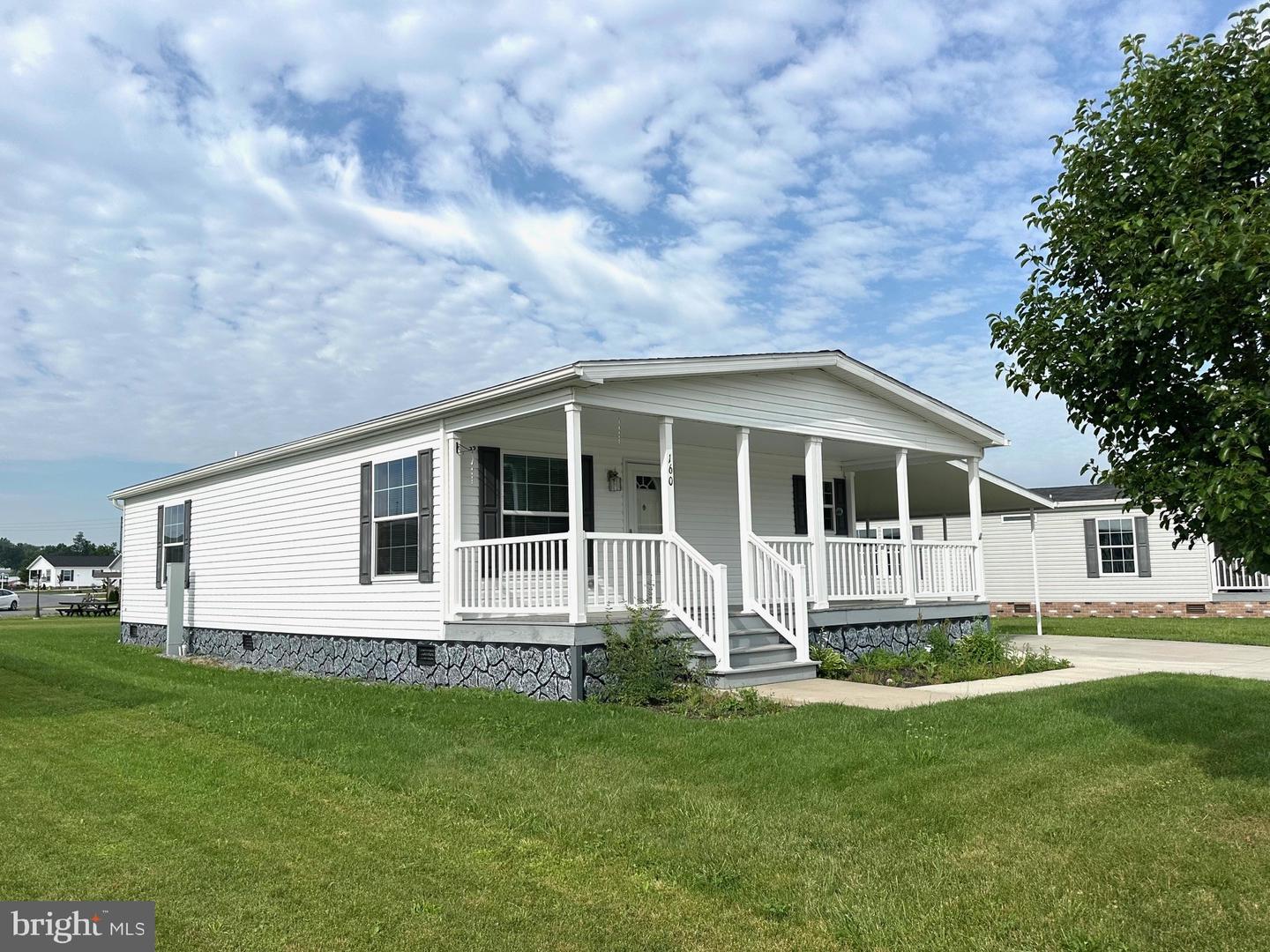 160 Serenity Circle, Bedford