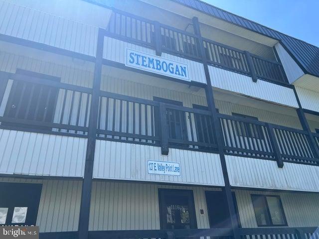 127 E Valley Point Lane #1211