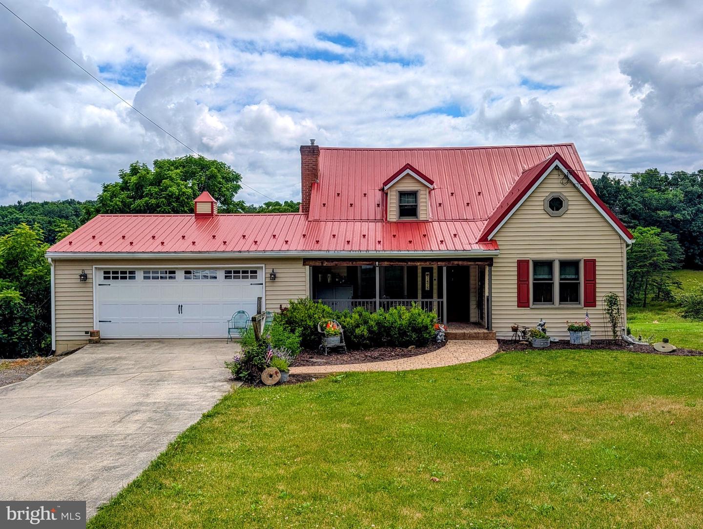 7475 Lincoln Hwy, Bedford