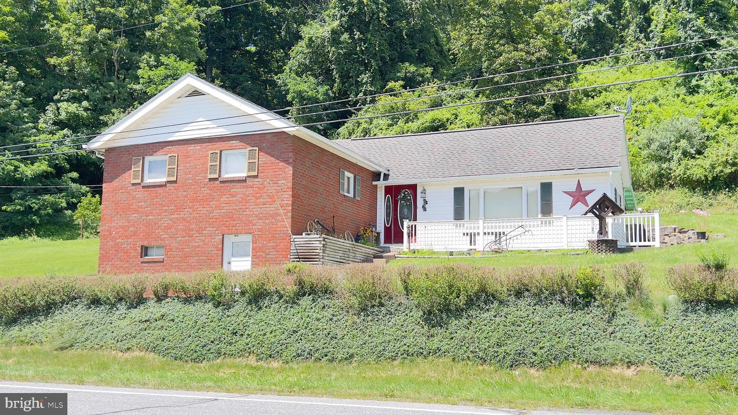1093 Hyndman Road