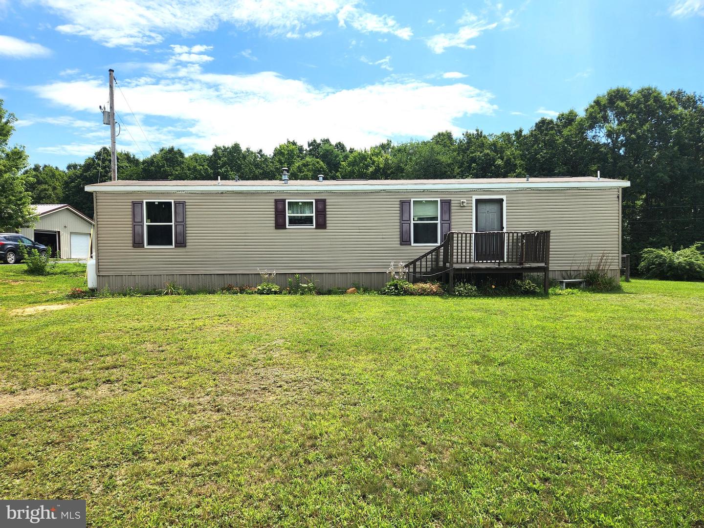 352 W Ridge Rd