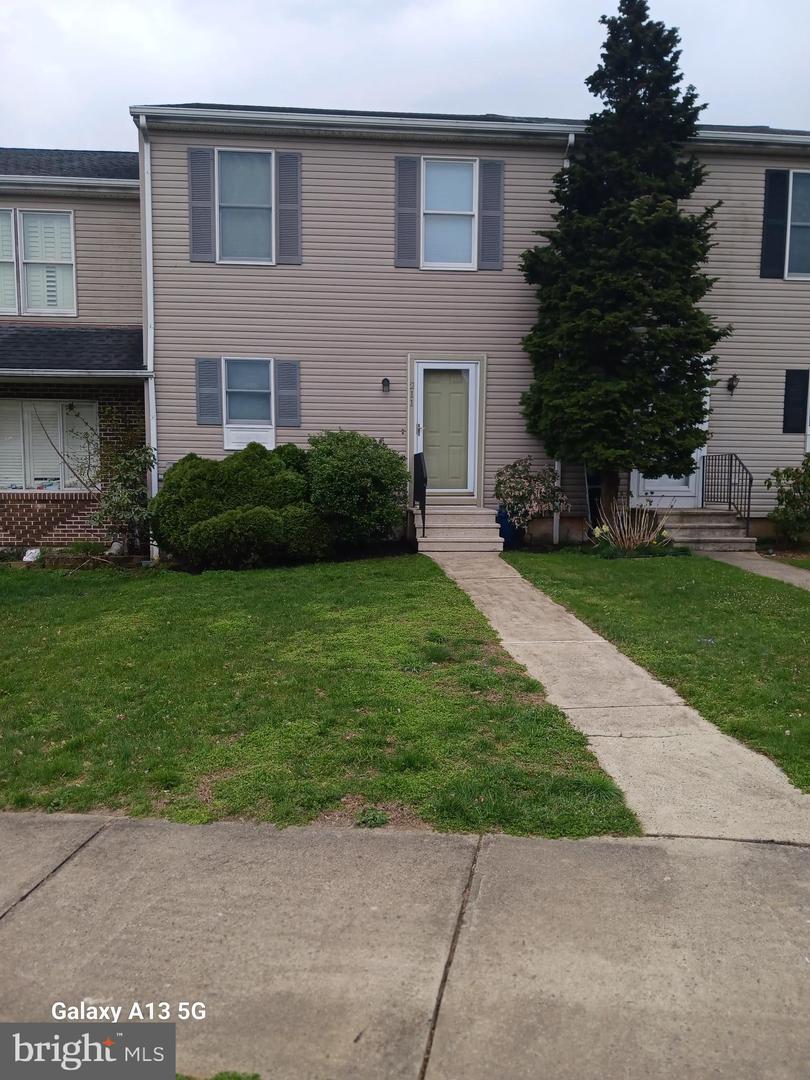 211 Poplar Drive, Reading