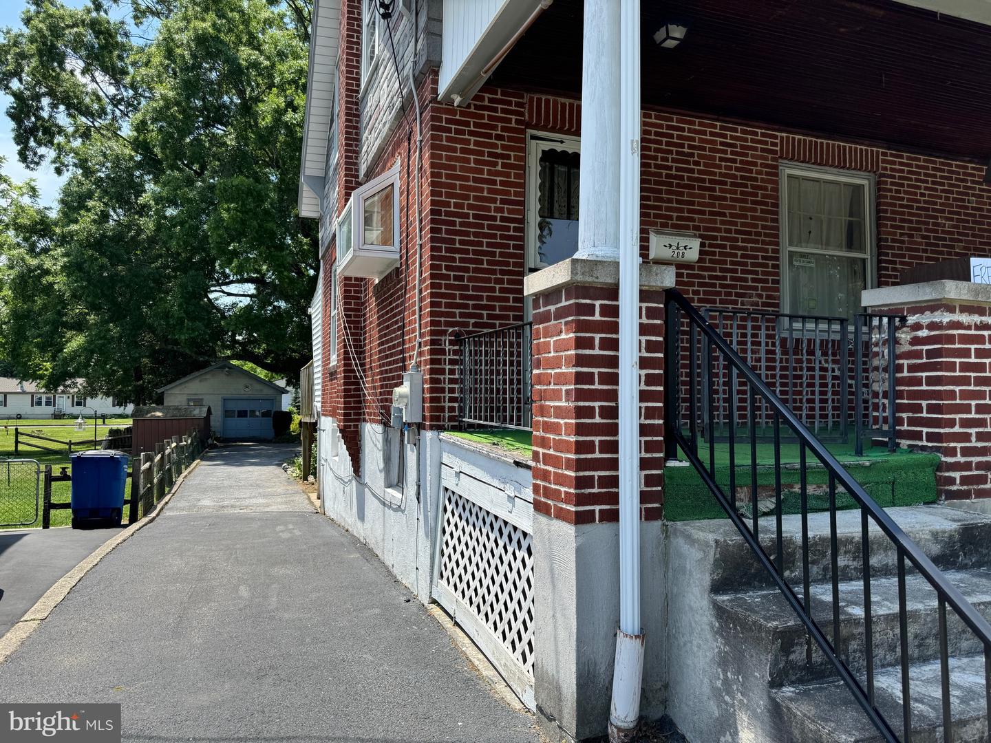 208 Midland Avenue, Reading