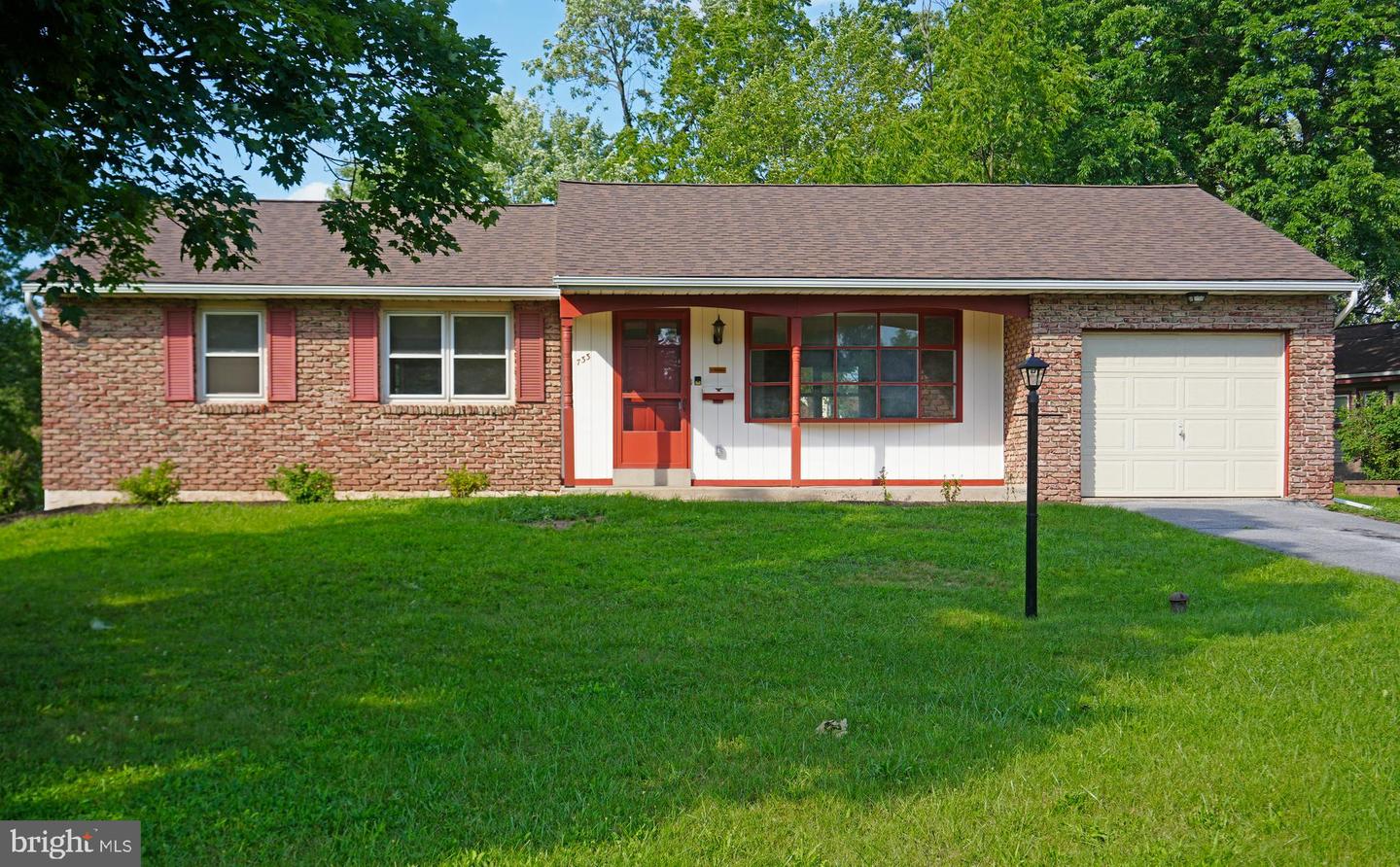 733 Fernwood Drive, Douglassville