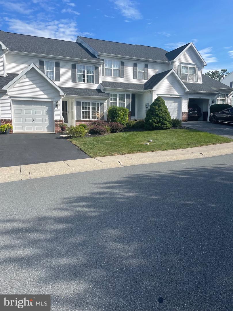 151 Waterford Lane, Reading