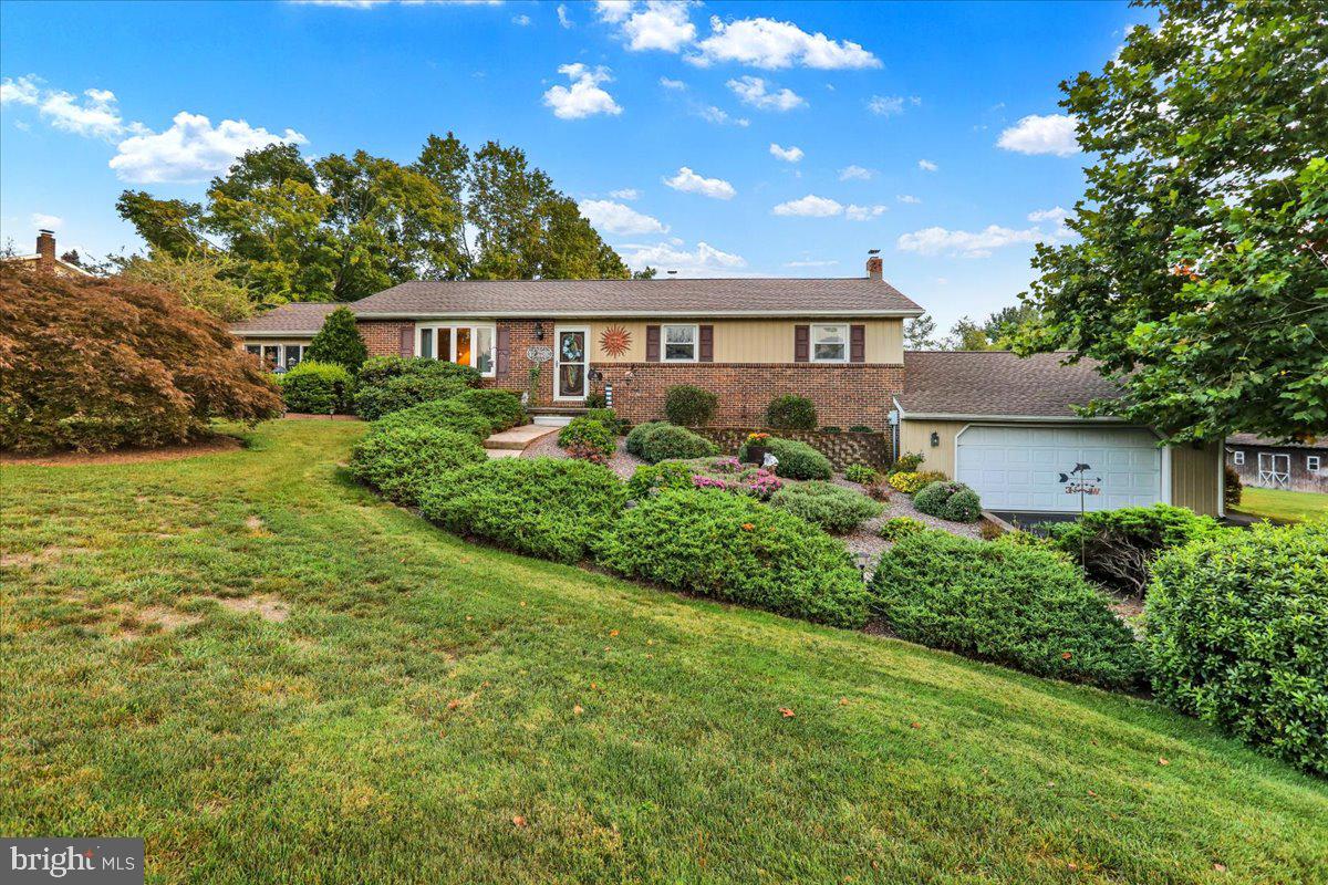 5050 Meadow Lane, Mohnton