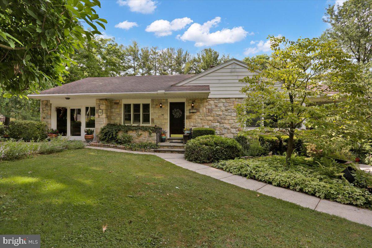 185 W Madison Street, Mohnton