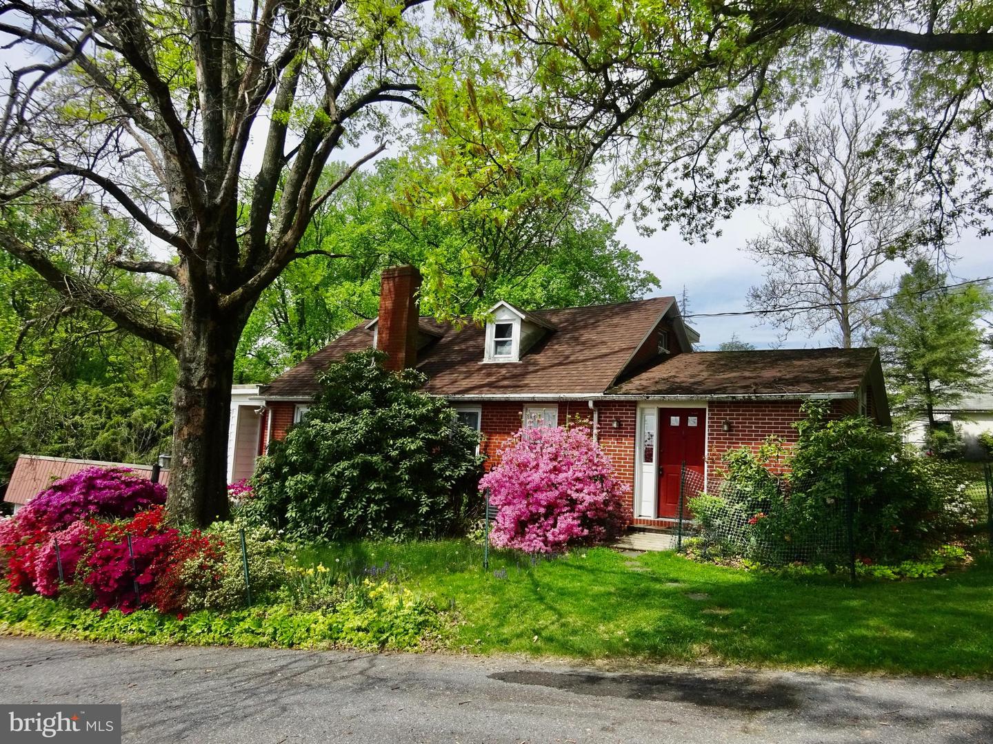 371 Wegman Road, Reading