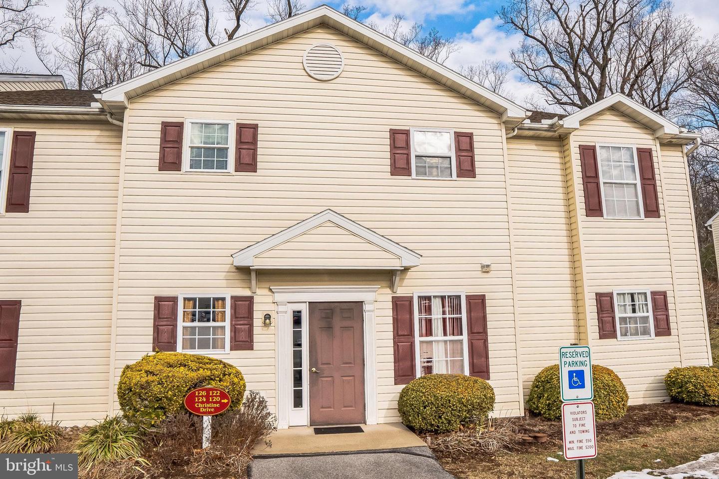 122 Christine Drive, Reading