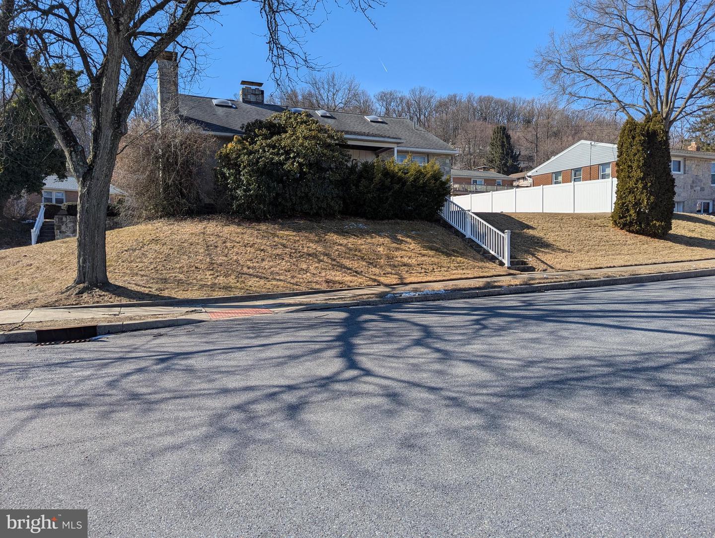 320 Hillside Drive, Reading