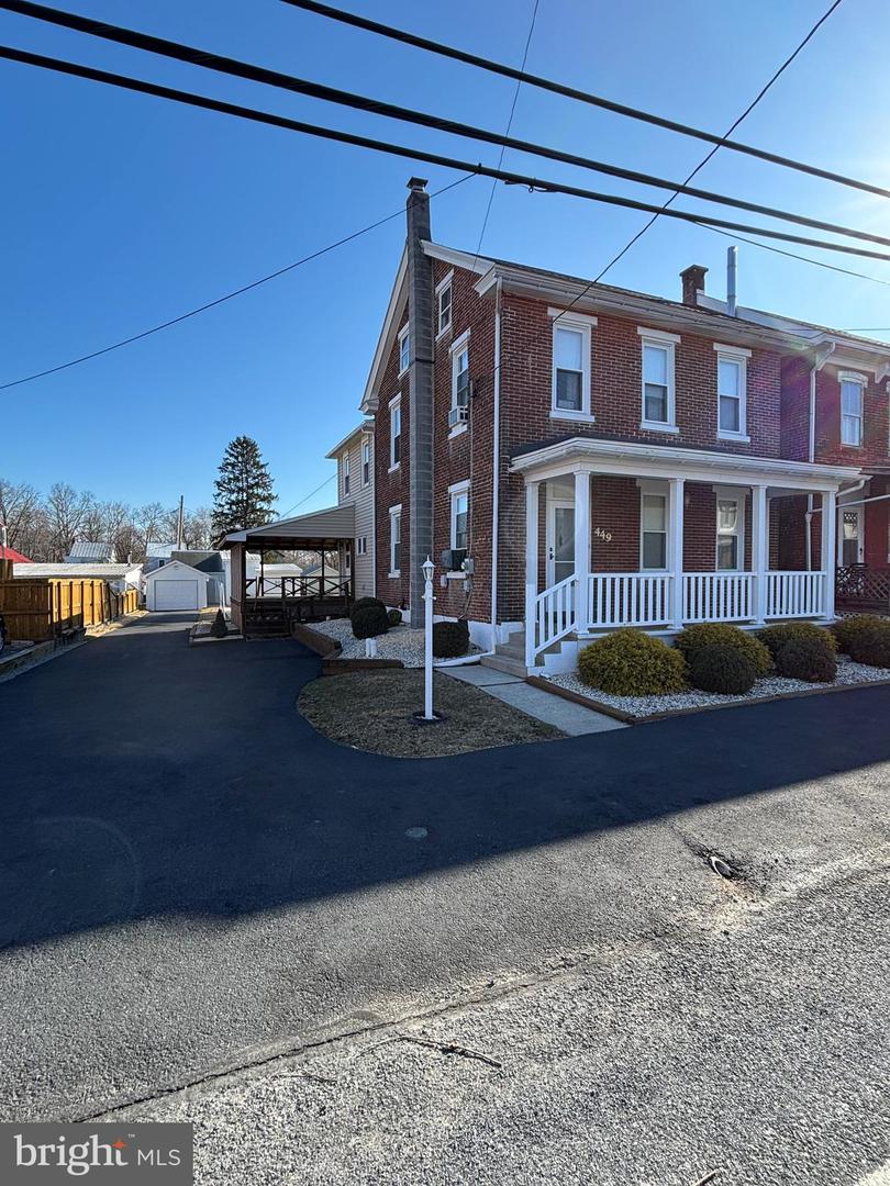 449 Main Street, Virginville