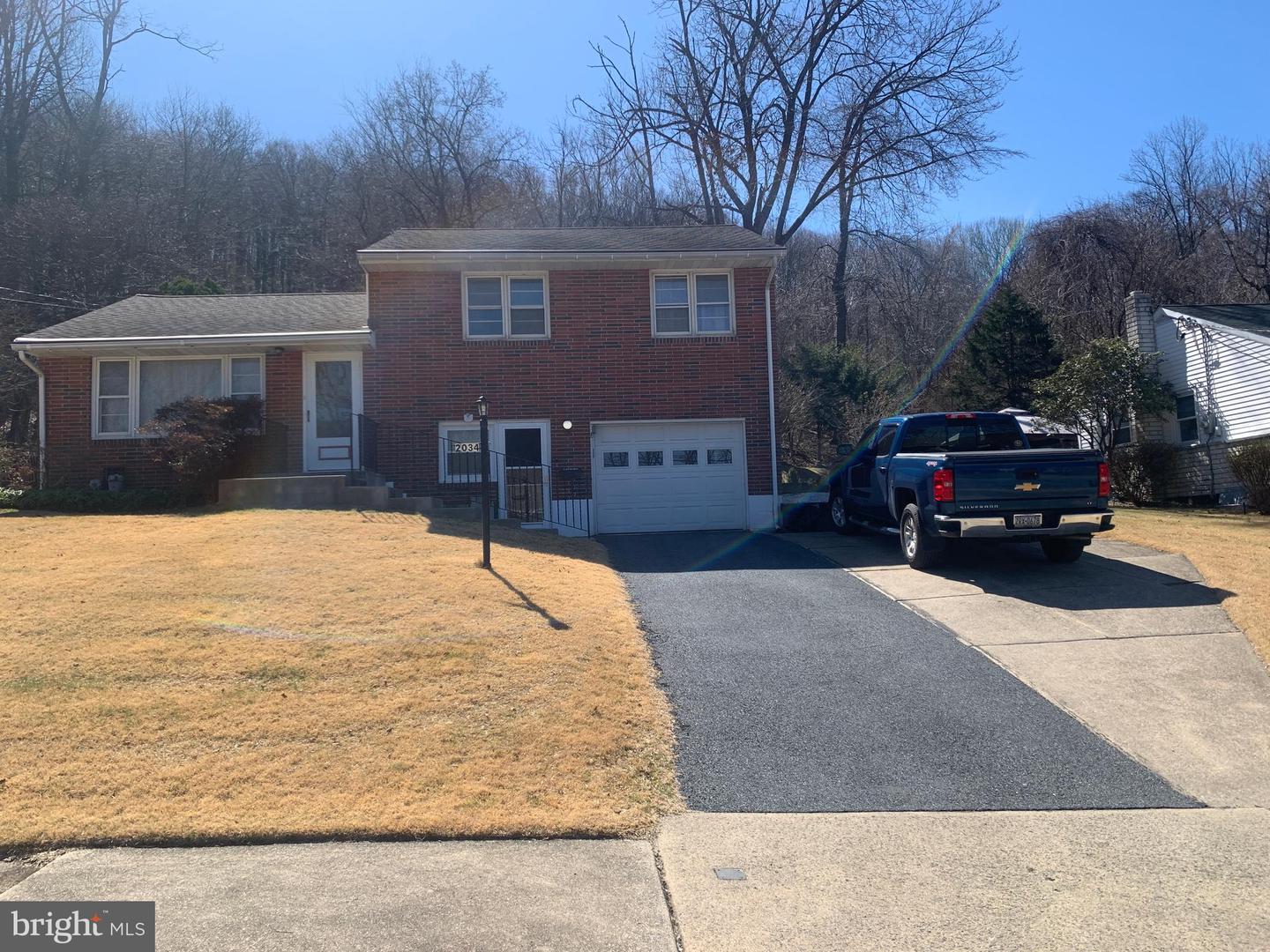 2034 Highland Avenue, Reading