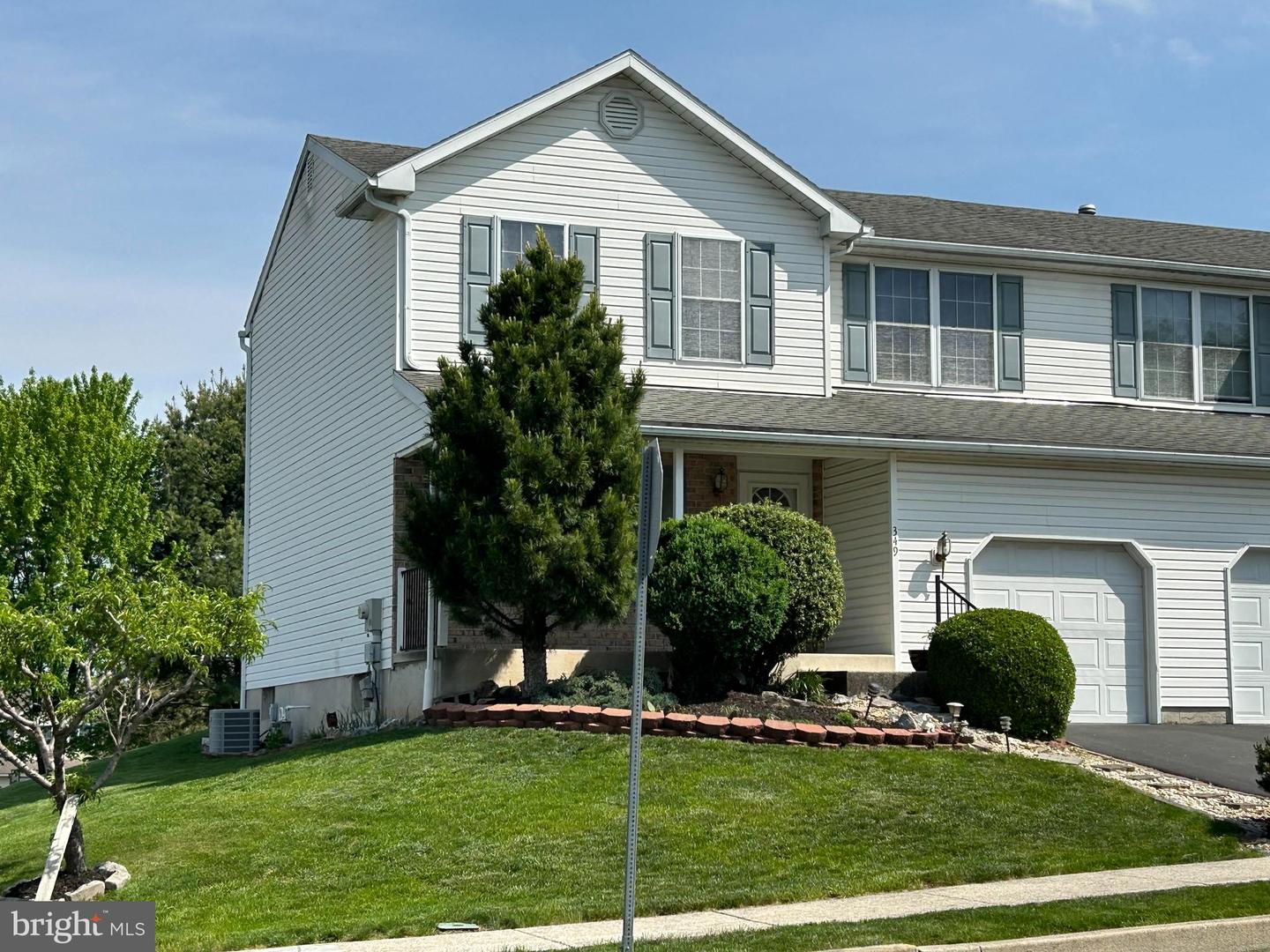 349 Oneida Drive, Sinking Spring