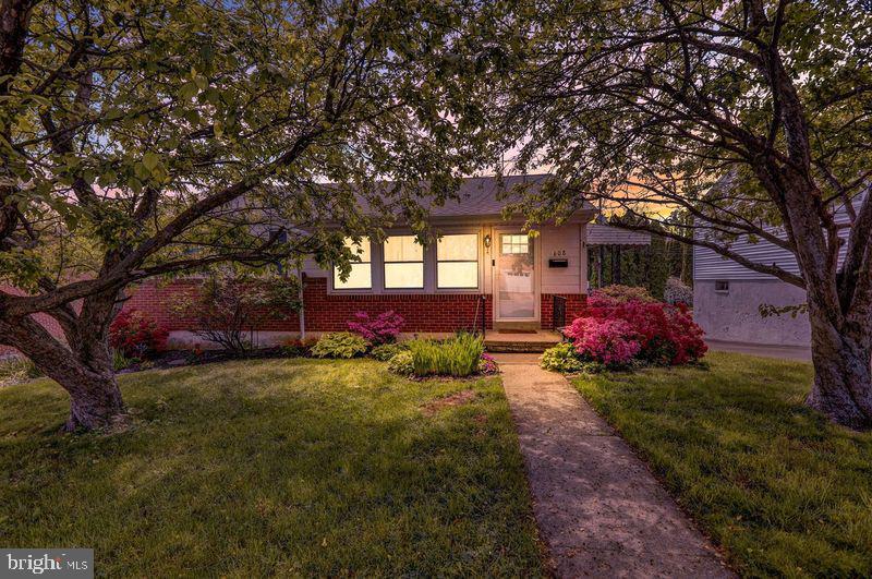 608 Dorchester Avenue, Reading