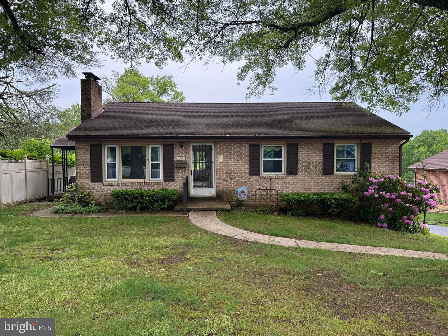 402 W Summit Street, Mohnton
