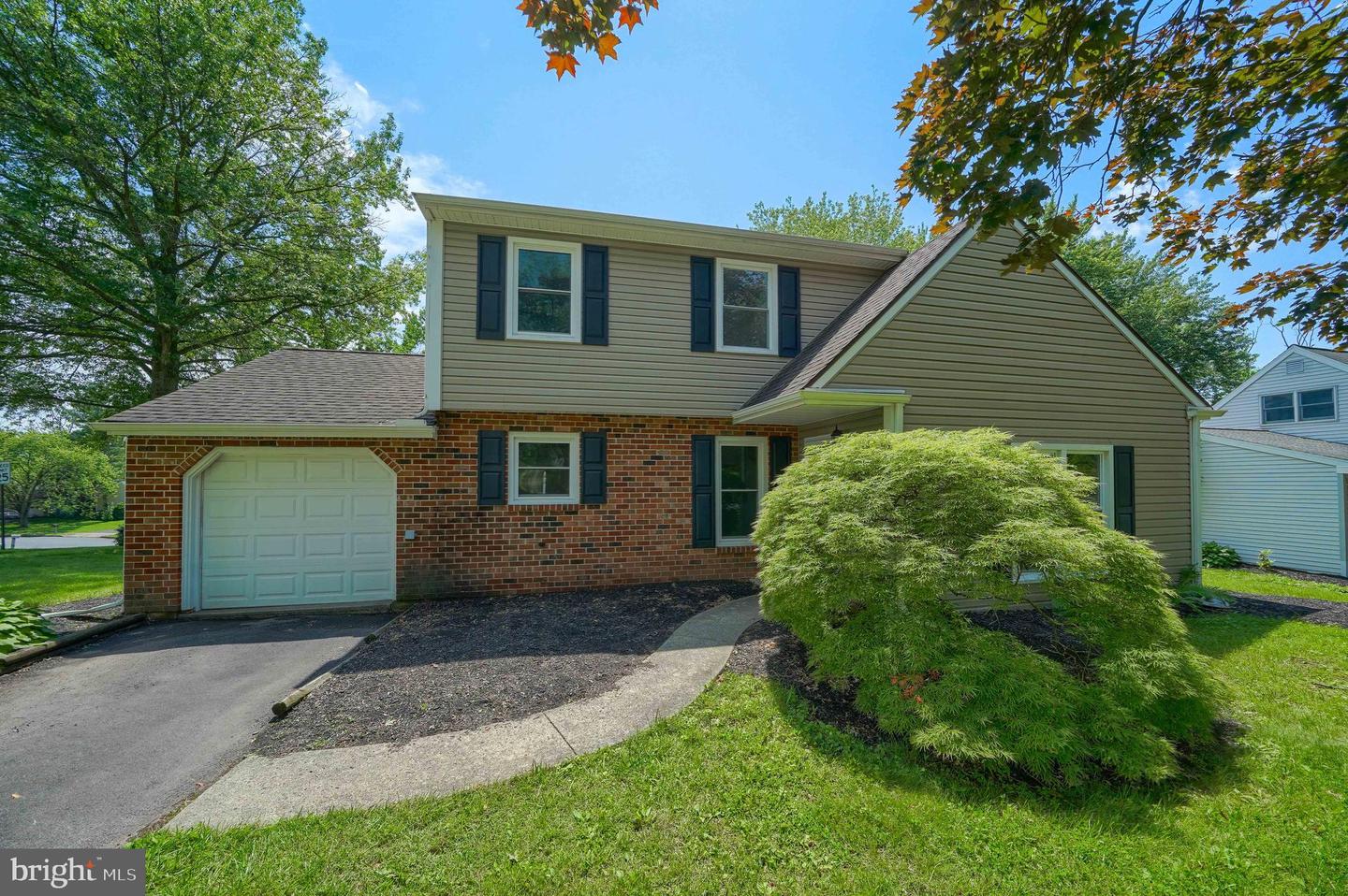 4684 Pheasant Run, Reading