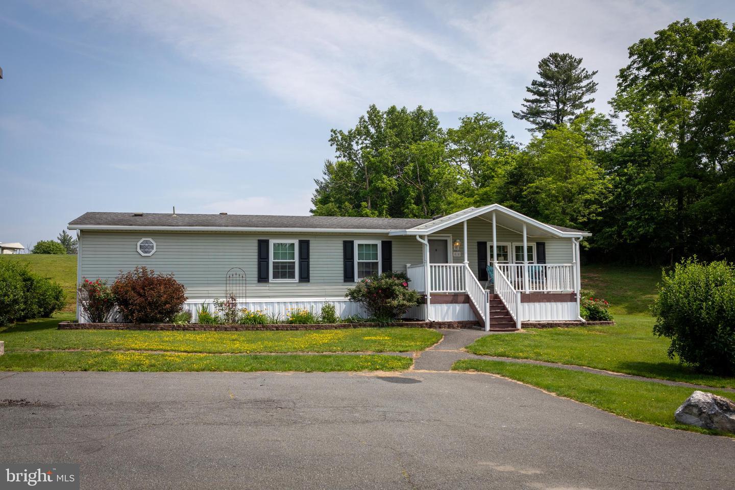 510 Caravelle Lane, Reading