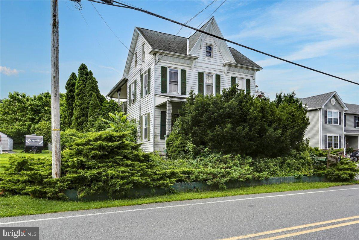105 W Wesner Road, Blandon