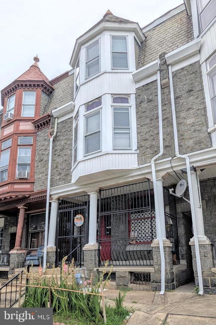 205 W Greenwich Street, Reading