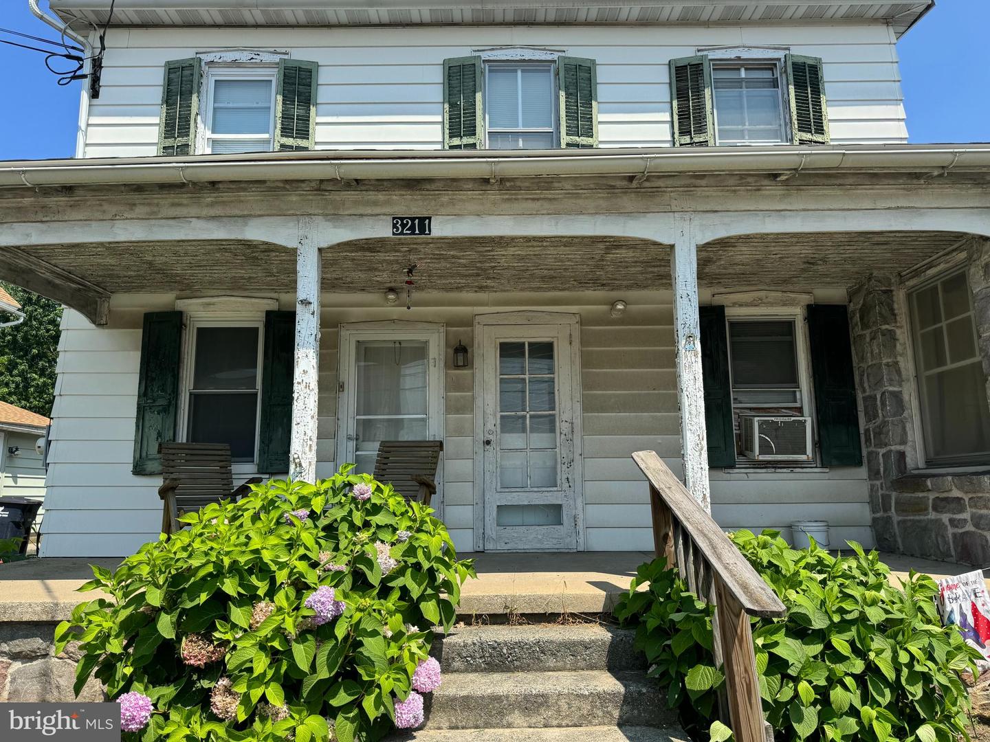 3211 Main Street, Morgantown