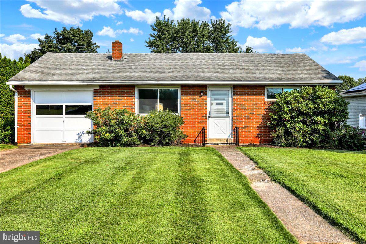 121 Virginia Avenue, Reading