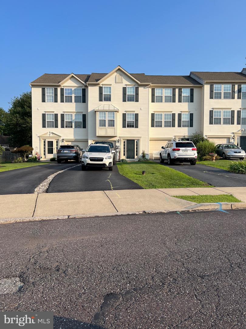 2702 Orchard View Road, Reading