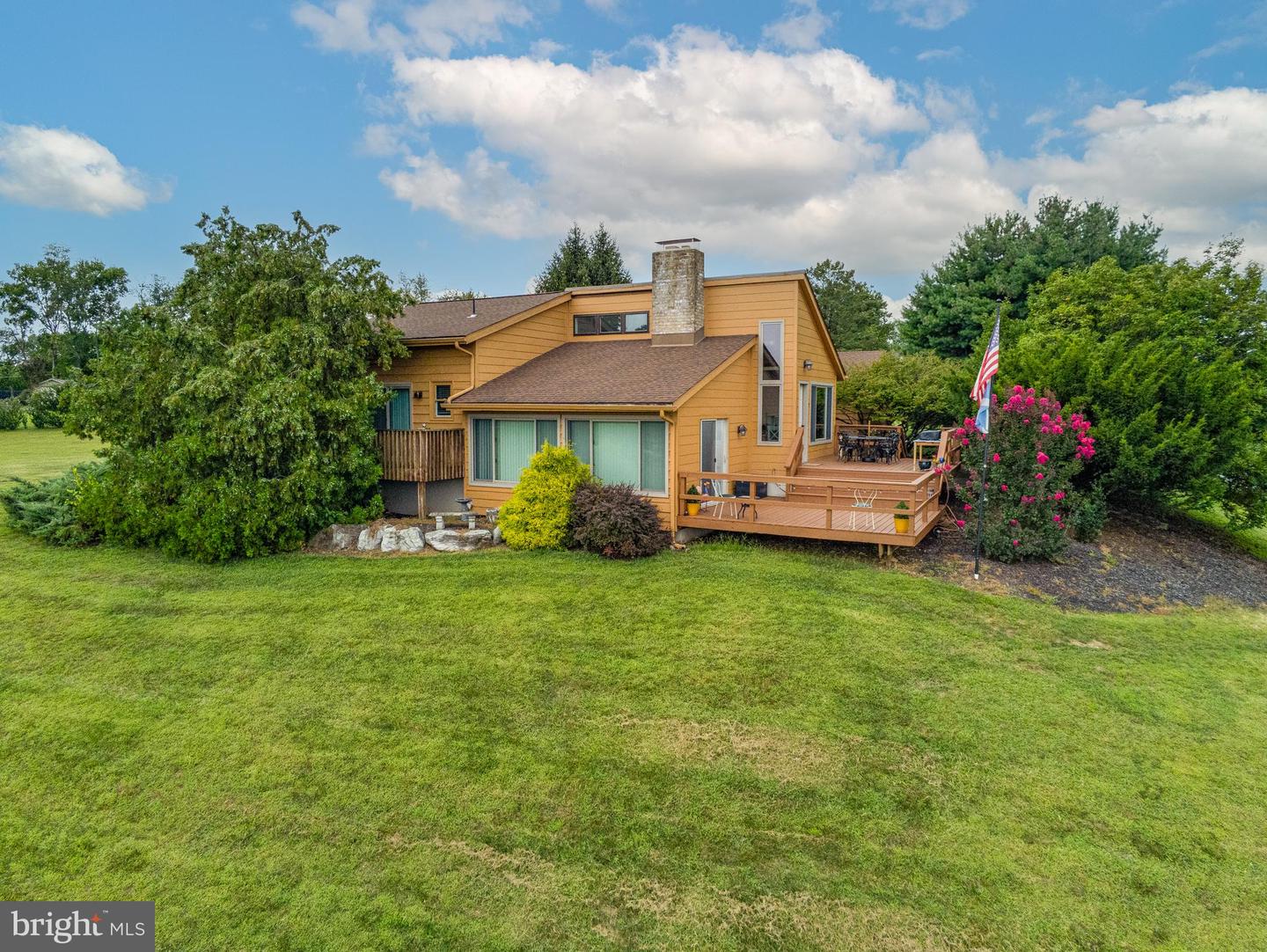 242 Dickinson Drive, Reading