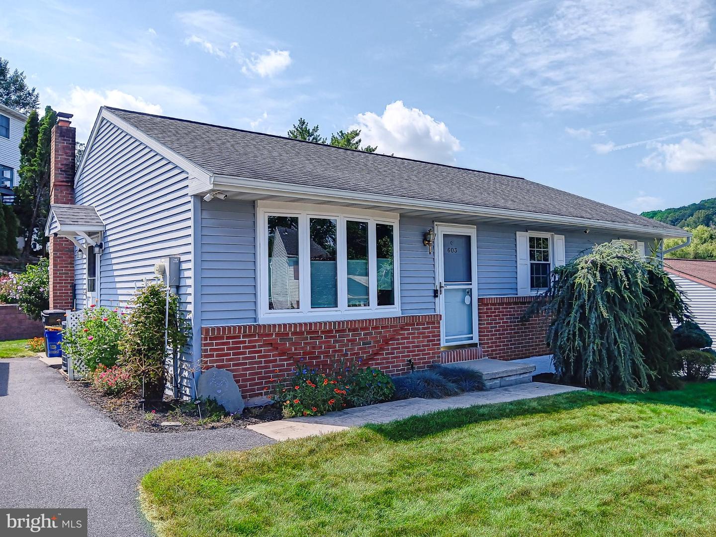 603 Leininger Avenue, Mohnton