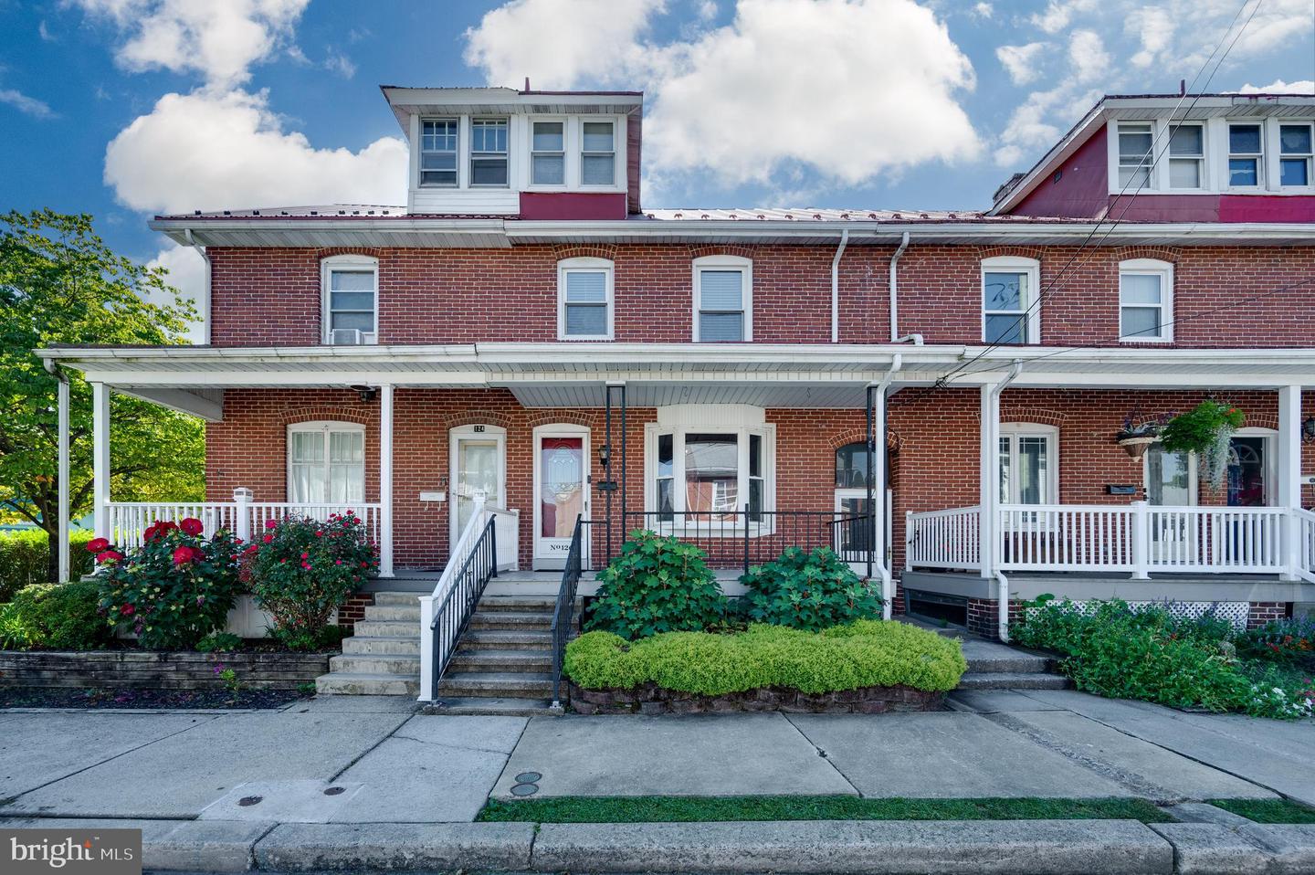 126 W Poplar Street, Fleetwood