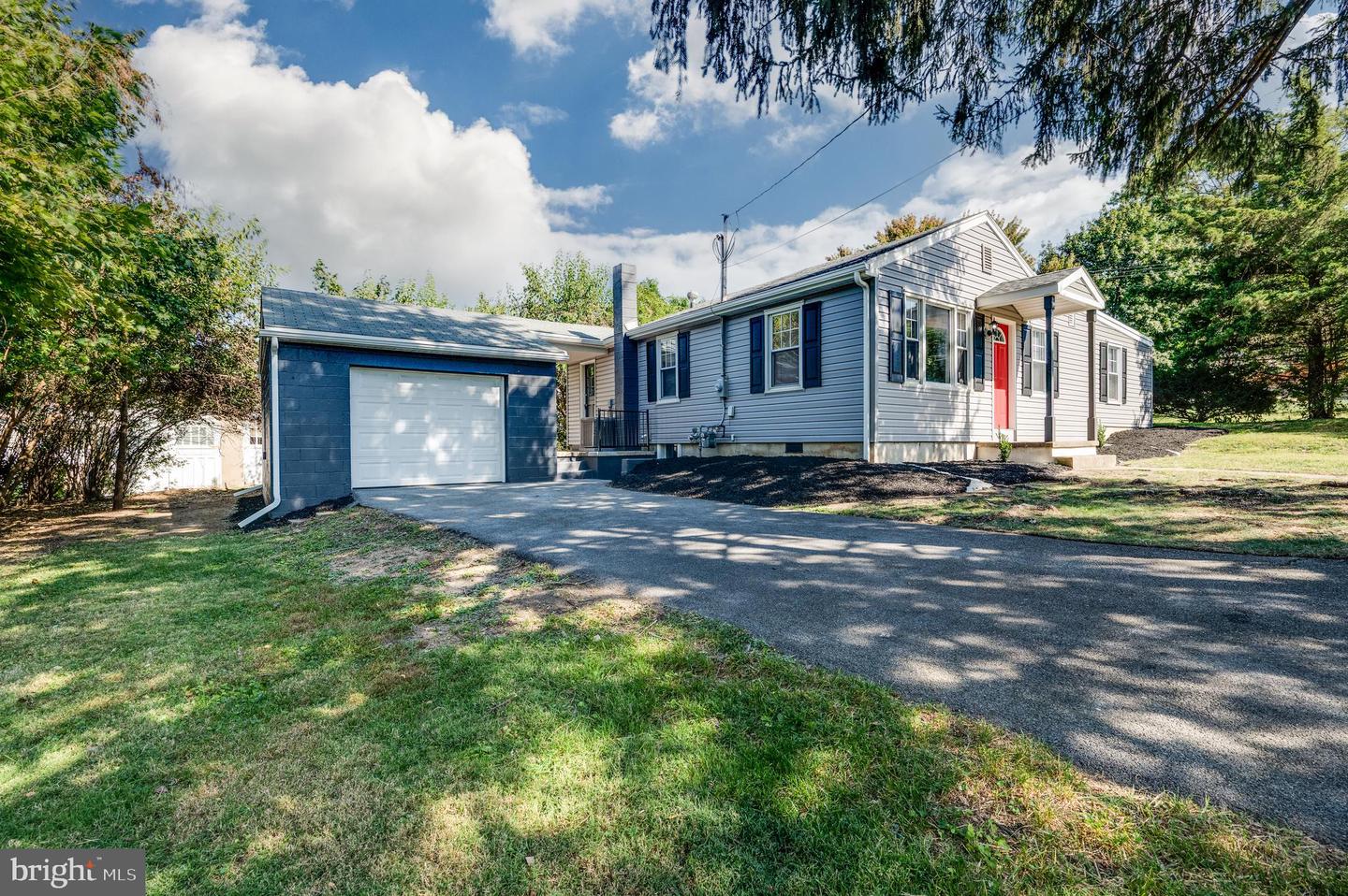 3625 Arlington Street, Reading