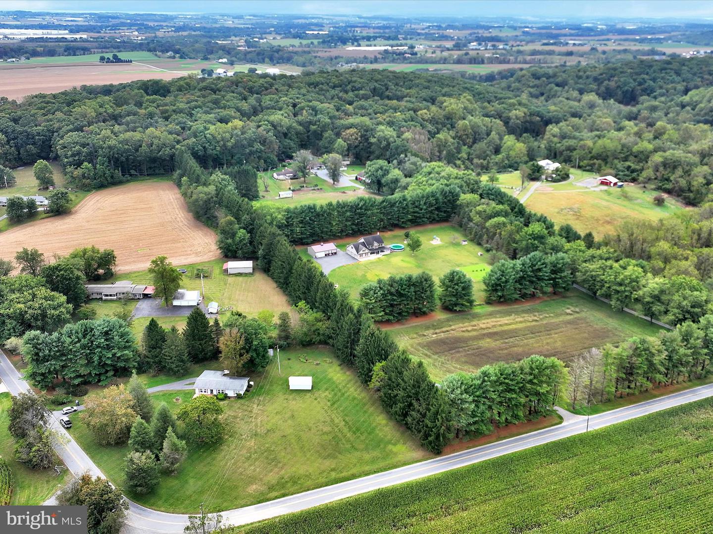 390 Swope Road, Bethel