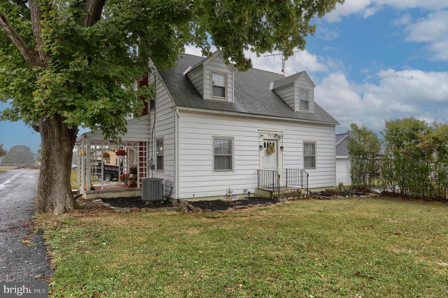 9651 Old Rte 22, Bethel