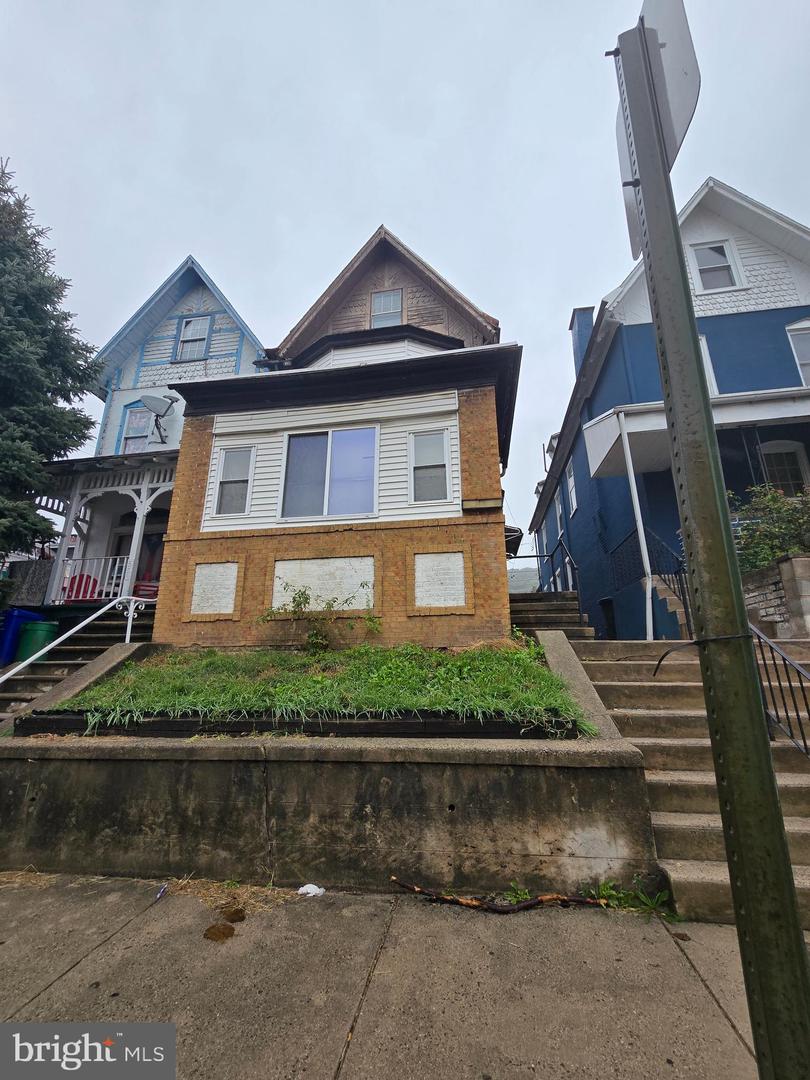 551 N 11th Street, Reading