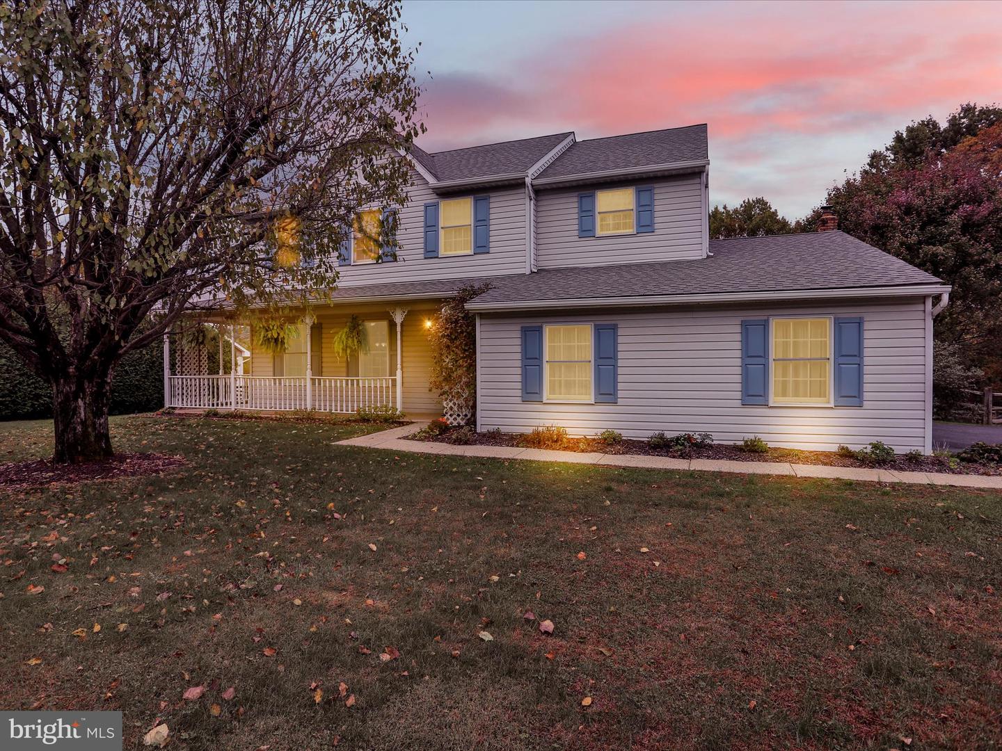 833 Pine Heights Road, Reading