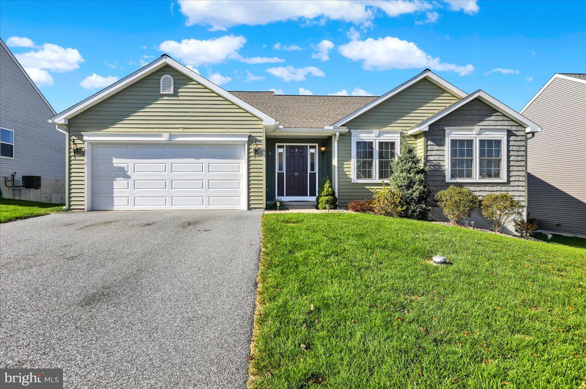 11 Clover Drive, Myerstown