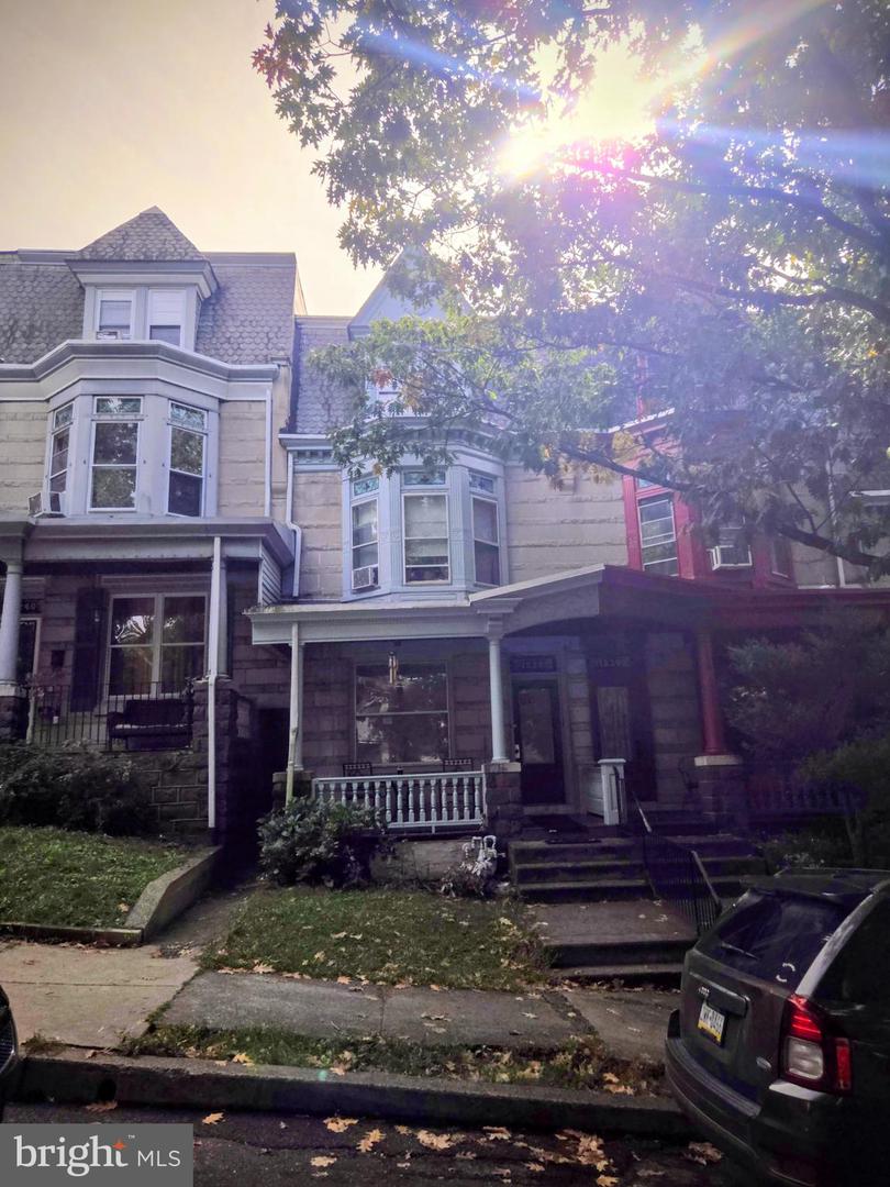 1238 Eckert Ave
